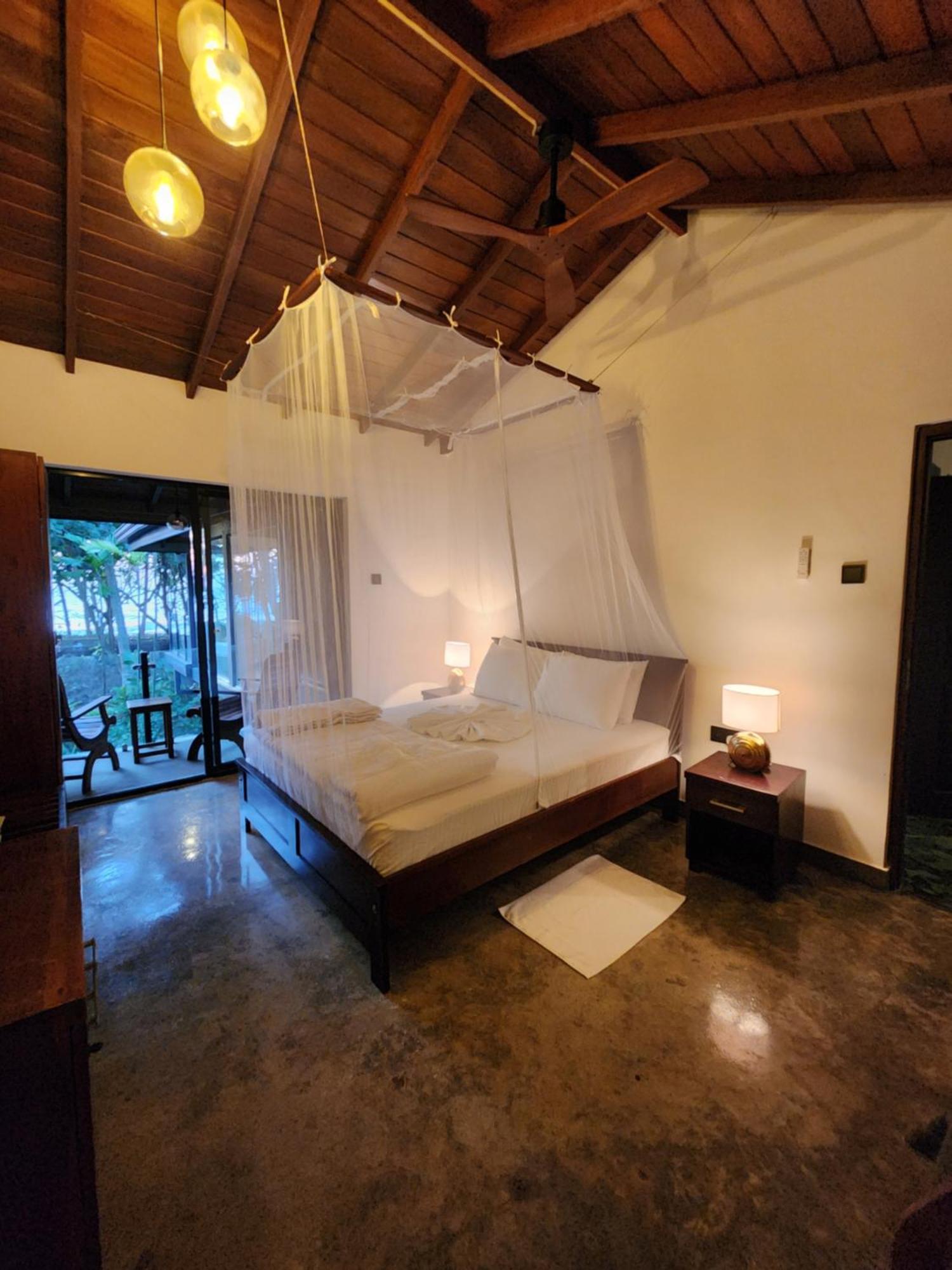Red Sun Beach Villa Kosgoda Exterior foto